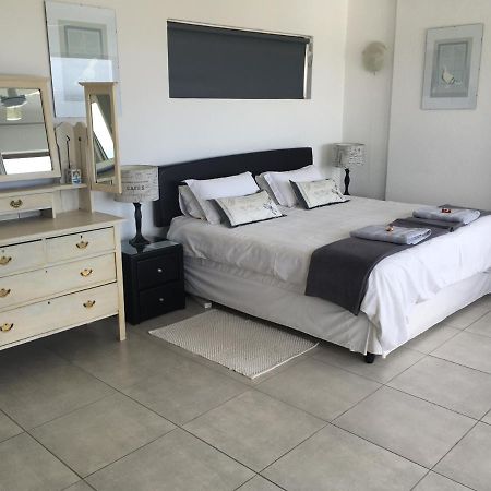 Dream A Little Apartment Simon's Town Exterior photo